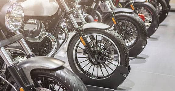 row_of_motorcycles_575x300