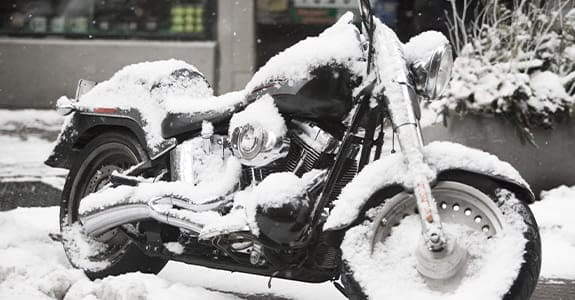 motorcycle_in_snow_575x300-1.jpeg