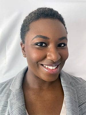 Rakisha Headshot Small-1