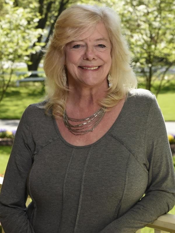 Brenda Wirth head shot