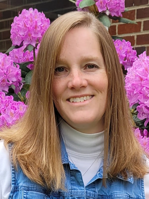 Jenny-Fessler-headshot