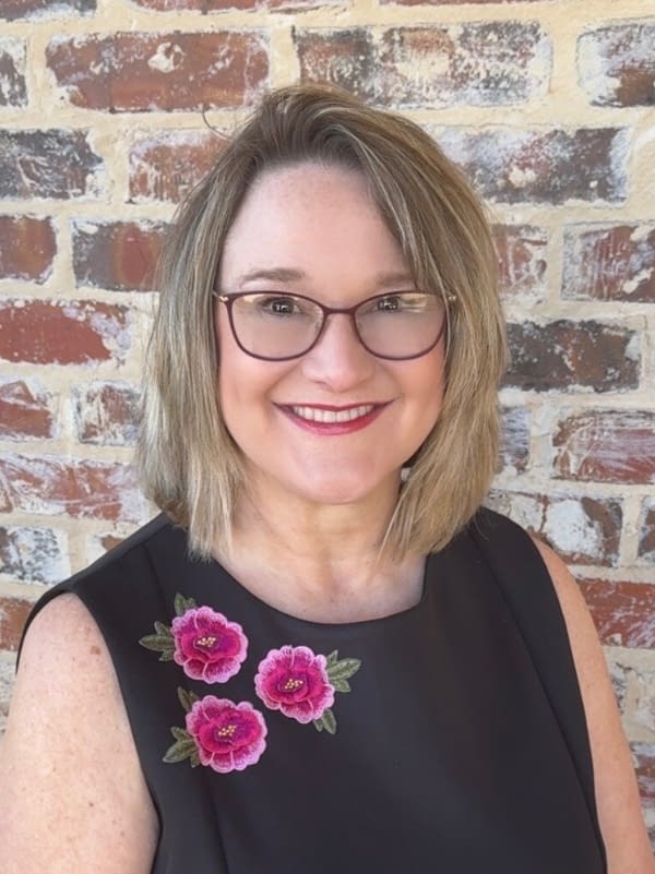 Paula Hendrix Employee Image