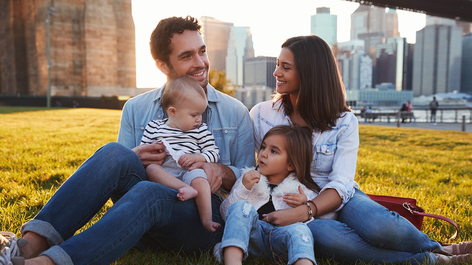 family-in-city