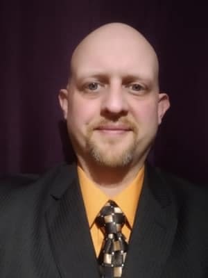 Jesse Bullock headshot