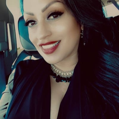 Veronica Flores Robinson