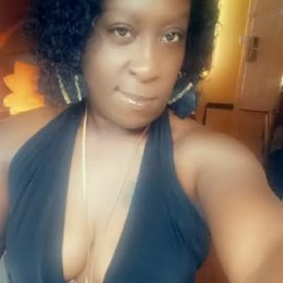 Stephanie Lyric Jones