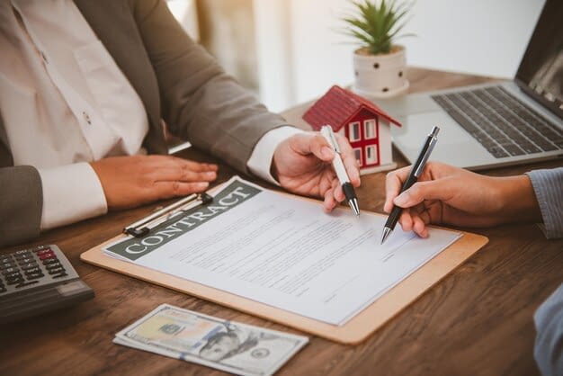 house-signers-signing-signature-loan-document-home-ownership-with-real-estate-agents-ownership-mortgage-real-estate-property-investment-home-insurance_11304-2425