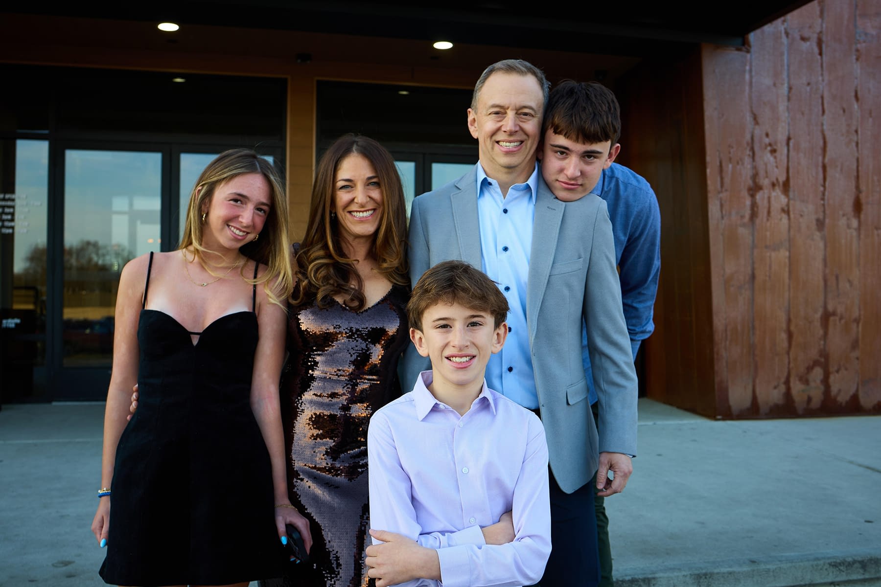 Deren Family by John Videler L-R Dylan, Sara, Max (in front), Jon and Tyler (photo by John Videler)