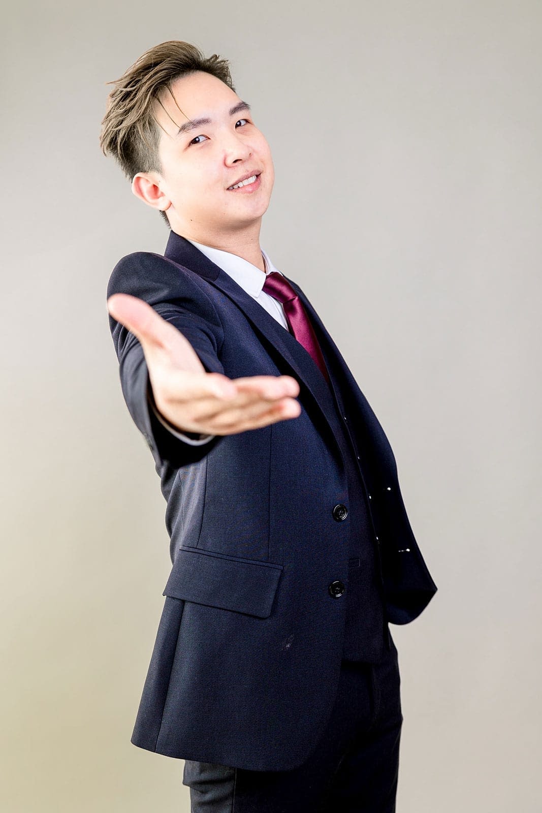 4-Headshot–(Hieu-Vuland)–TX 4-Headshot--(Hieu-Vuland)--TX