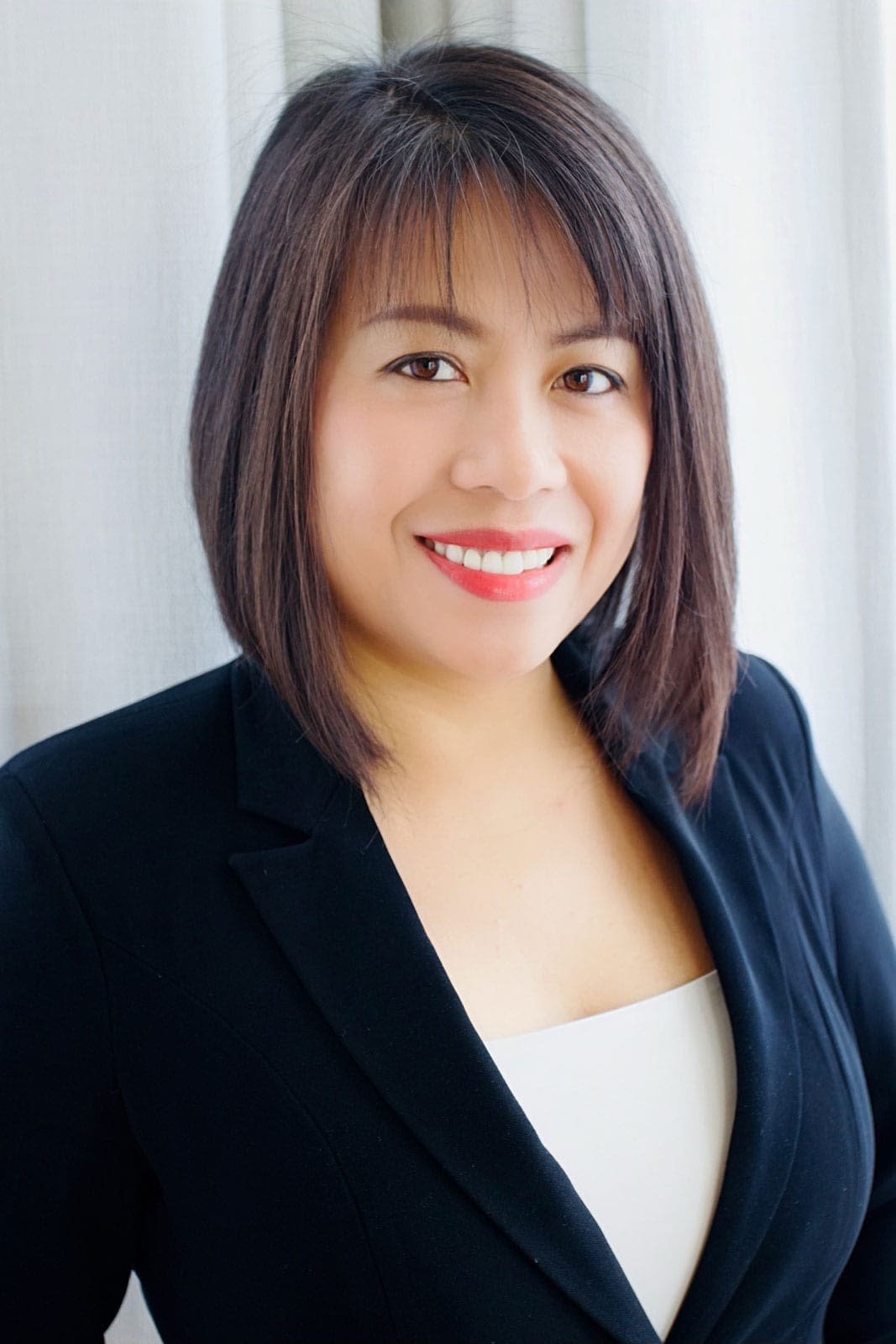 4-Headshot–(Thao-P-Nguyen) 4-Headshot--(Thao-P-Nguyen)