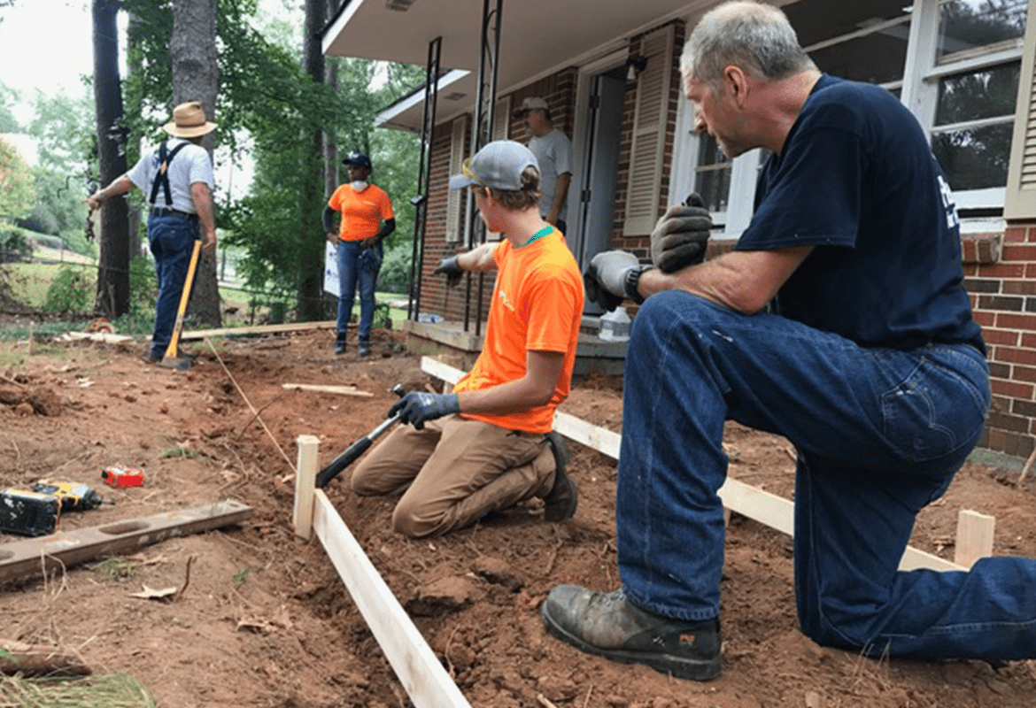 TA Volunteers with Habitat for Humanity