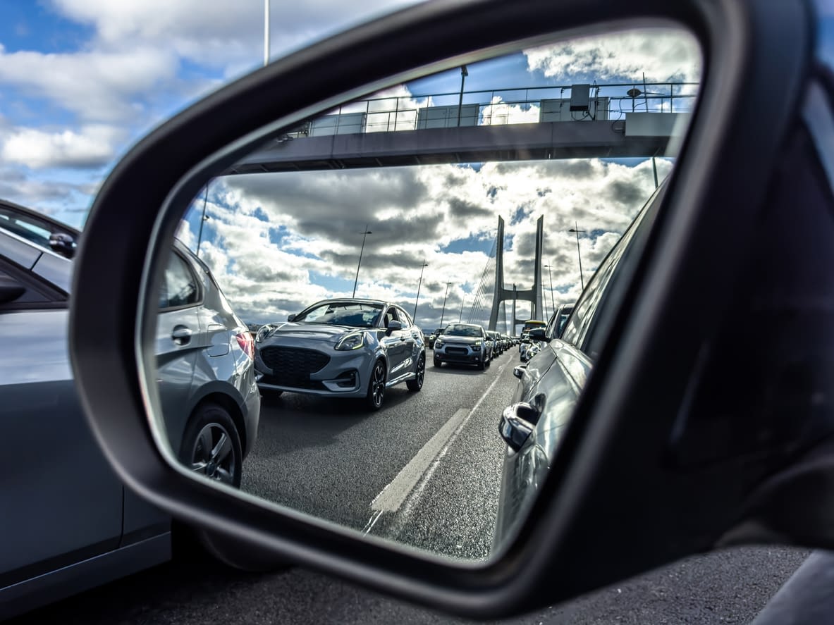 Your Car Is Rich Target for Information Thieves Your Car Is Rich Target for Information Thieves