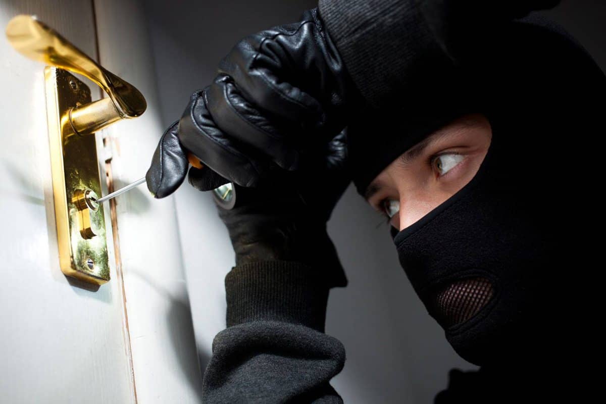 5 Tips to Prevent Theft During the Holidays