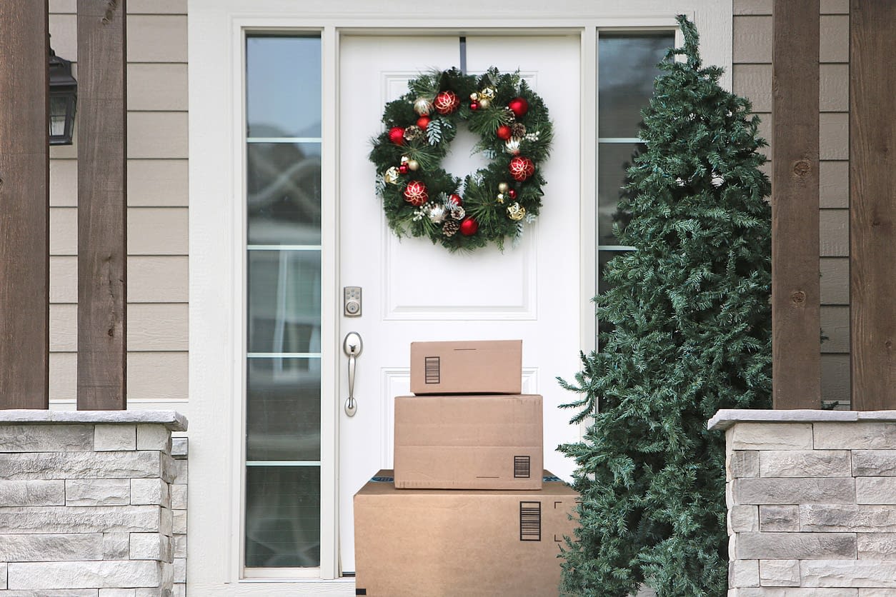 How to Thwart Porch Pirates This Holiday Season How to Thwart Porch Pirates This Holiday Season
