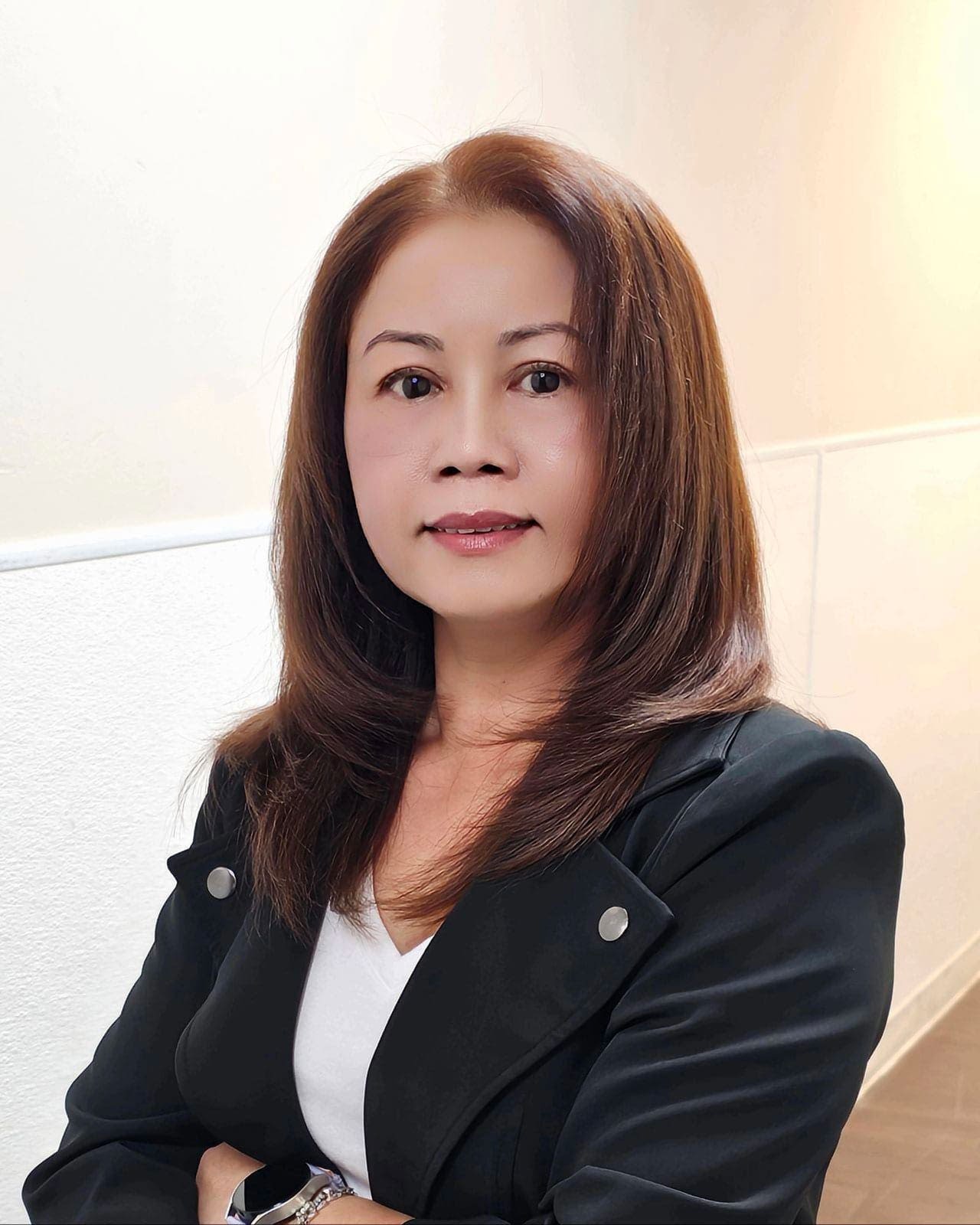 4–Headshot–(Mytrang-Nguyen) 4--Headshot--(Mytrang-Nguyen)