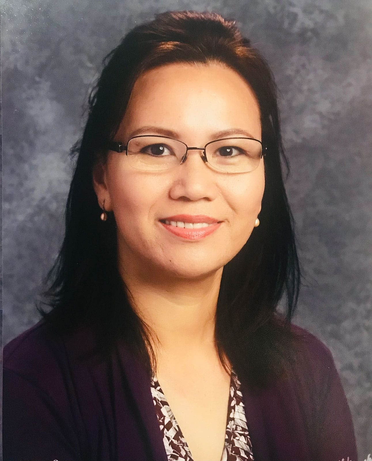 4–Headshot–(Jasmine-Tang) 4--Headshot--(Jasmine-Tang)