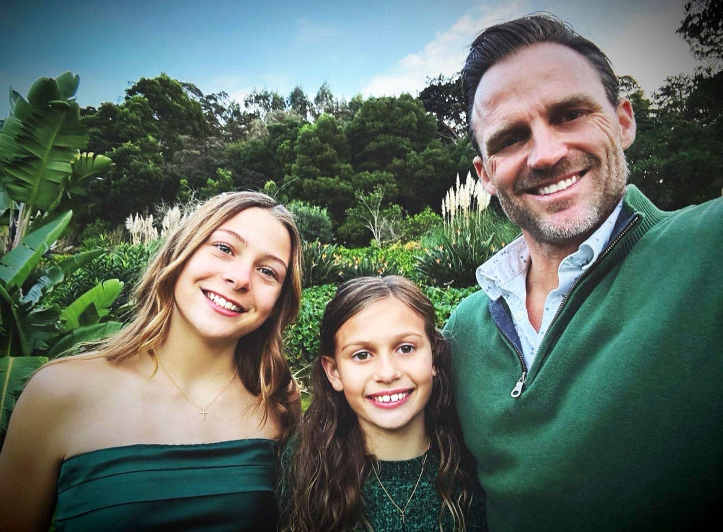 jeff-with-daughters jeff with his daughters