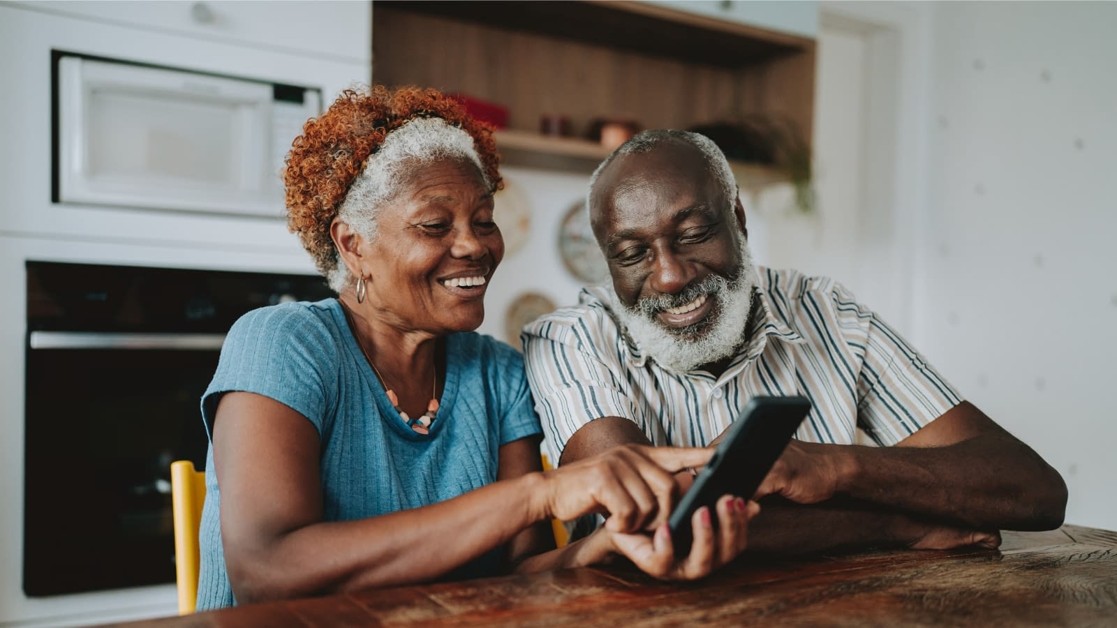 August 21 blog Senior couple discussing medicare