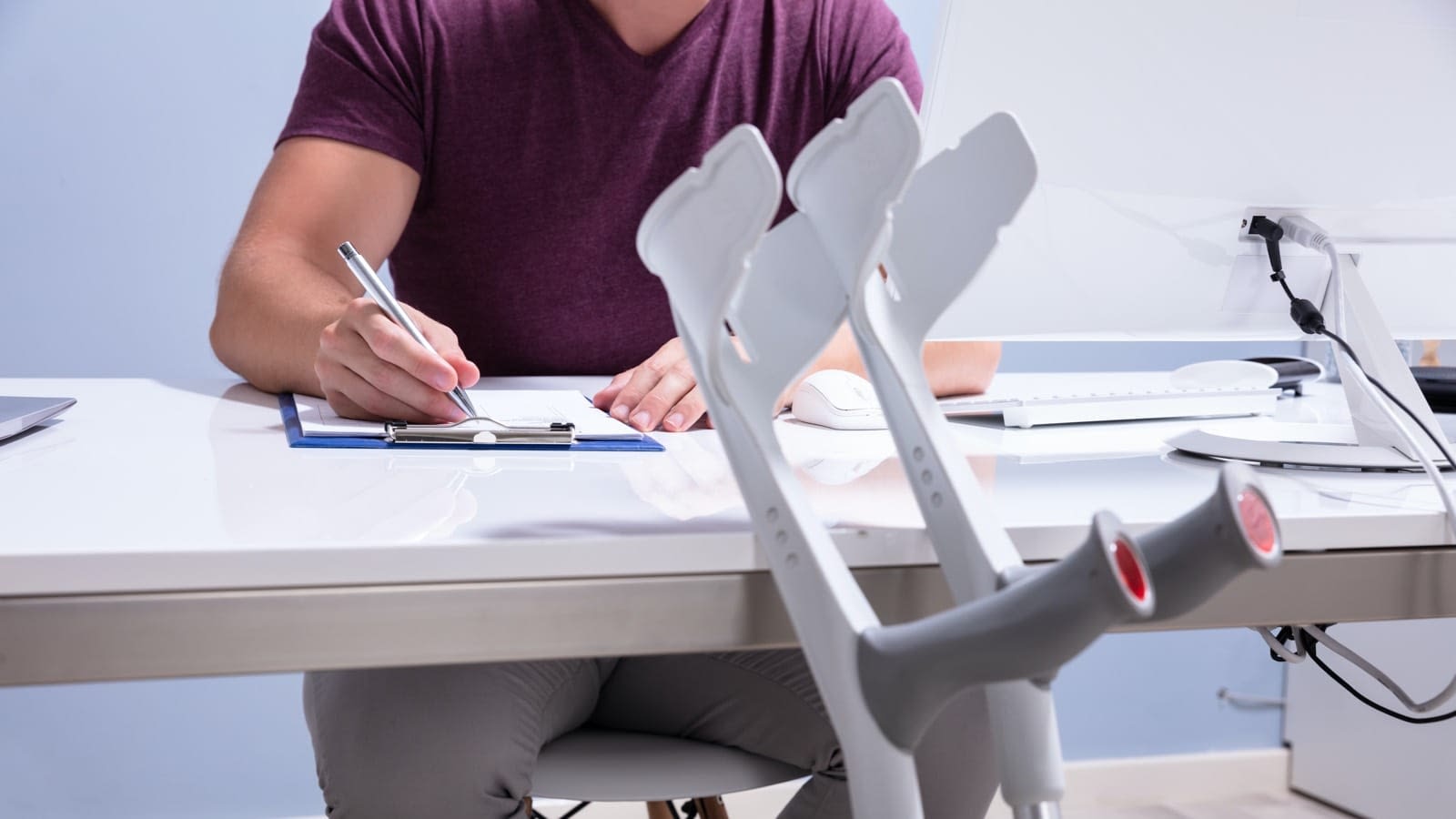 Crutches-Injury-Form-Compensation.jpg