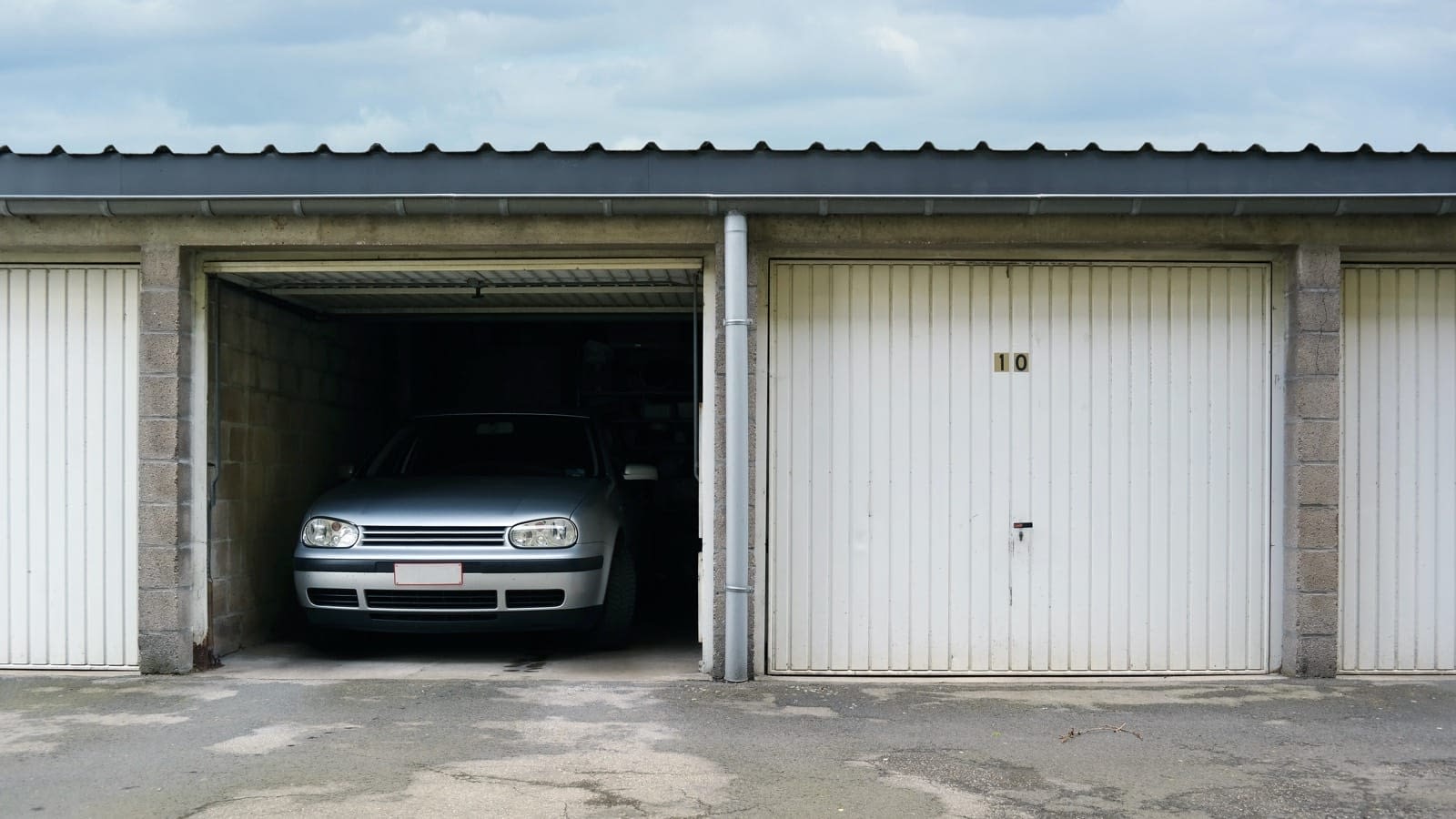 Car-Garage-Storage-Winter.jpg