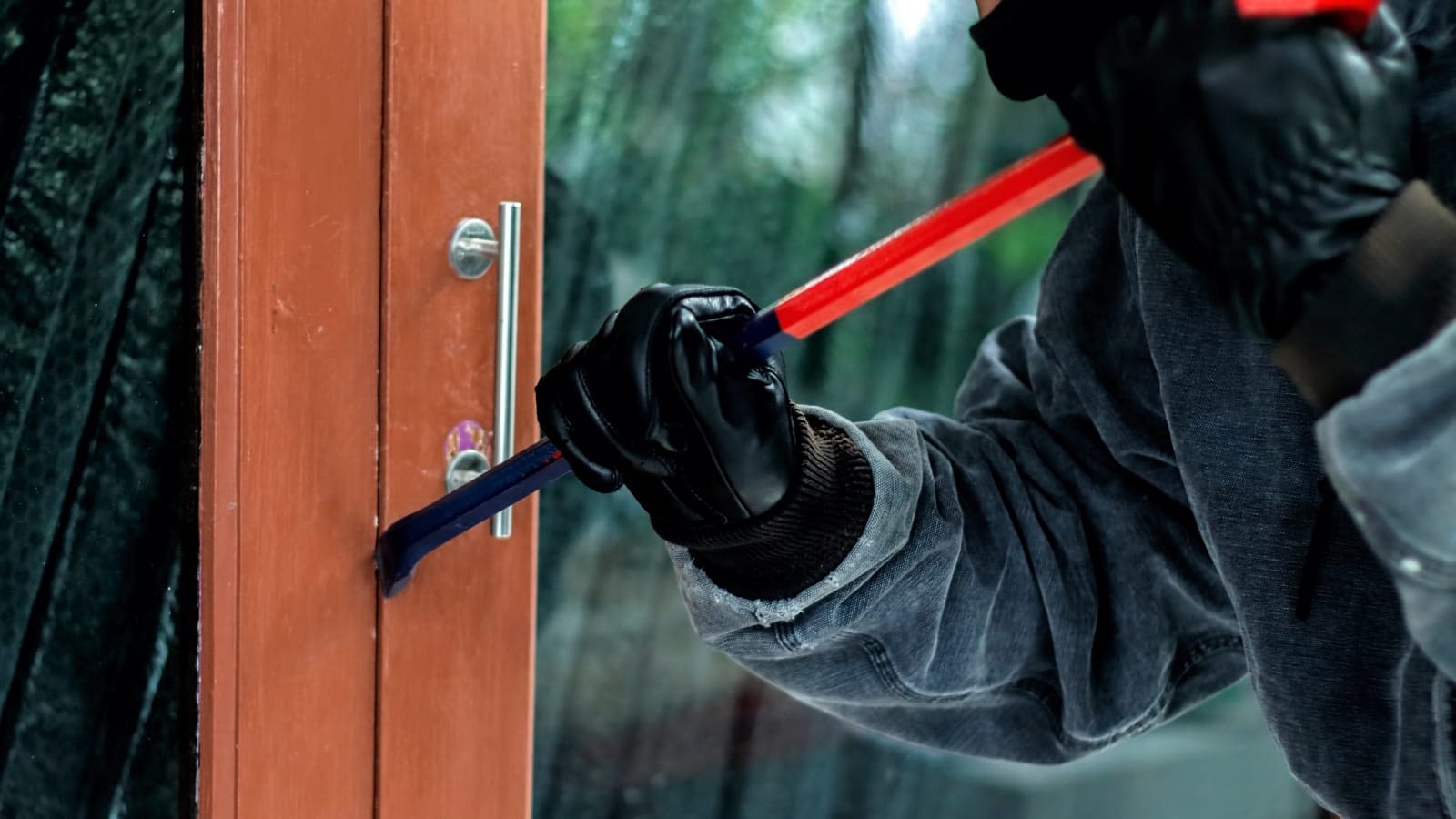 Home Invader Crowbar Home invader with a crowbar