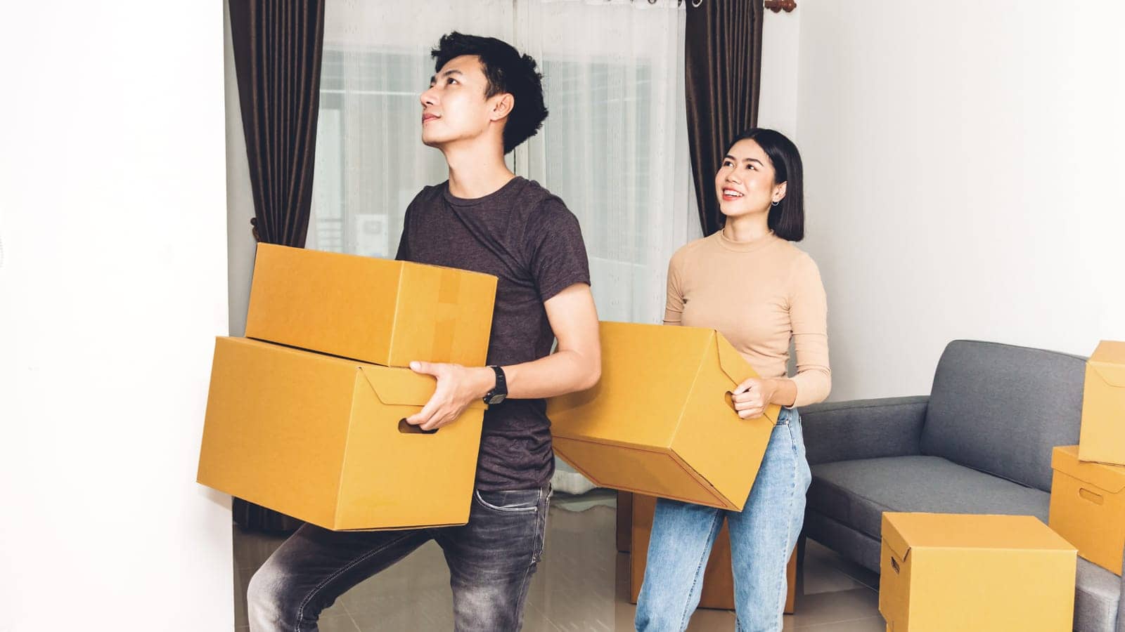 Young renters moving into a new apartment