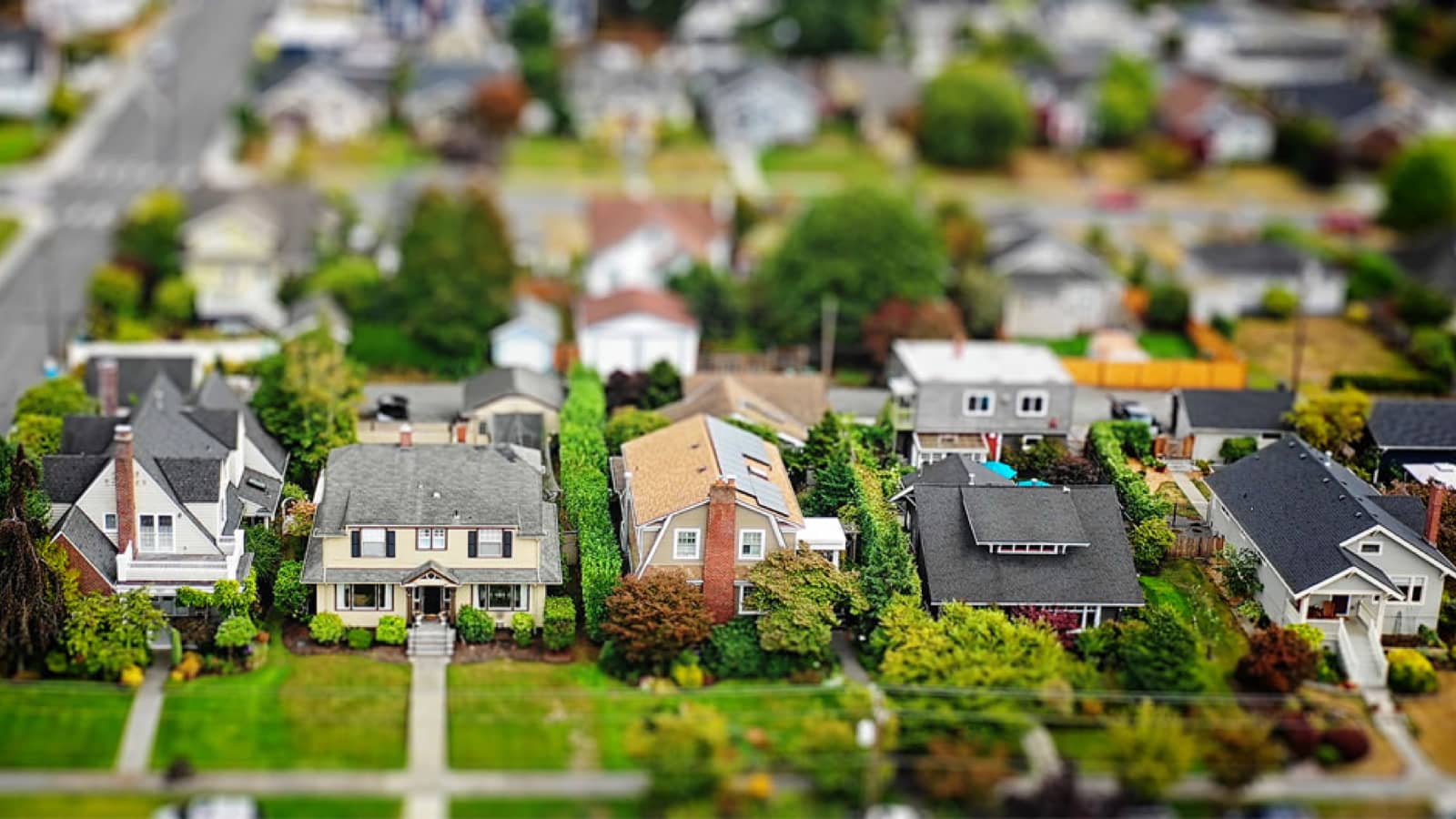 Row of homes in a neighborhood