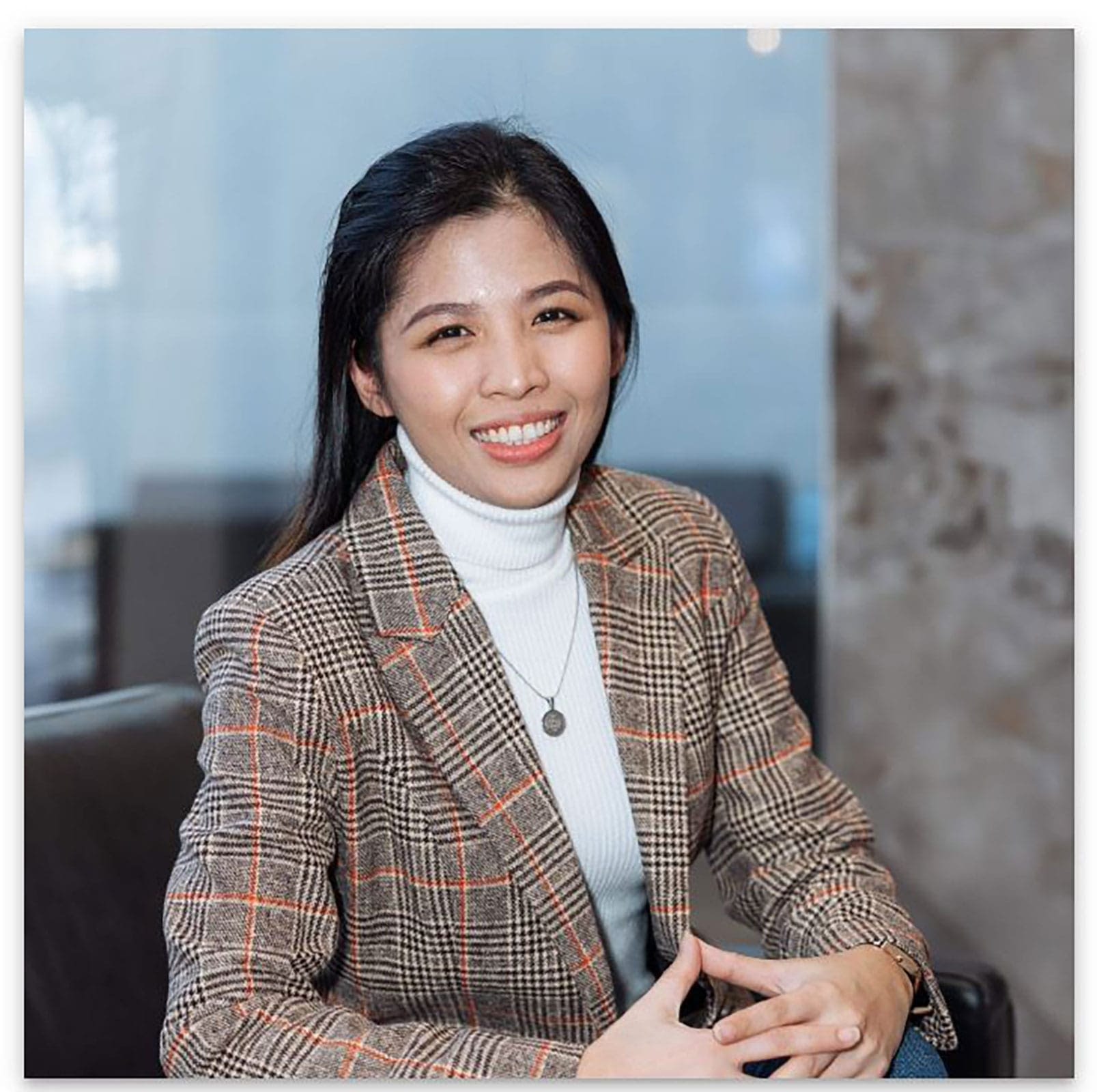 4–Headshot—Trinh-Dinh 4--Headshot---Trinh-Dinh