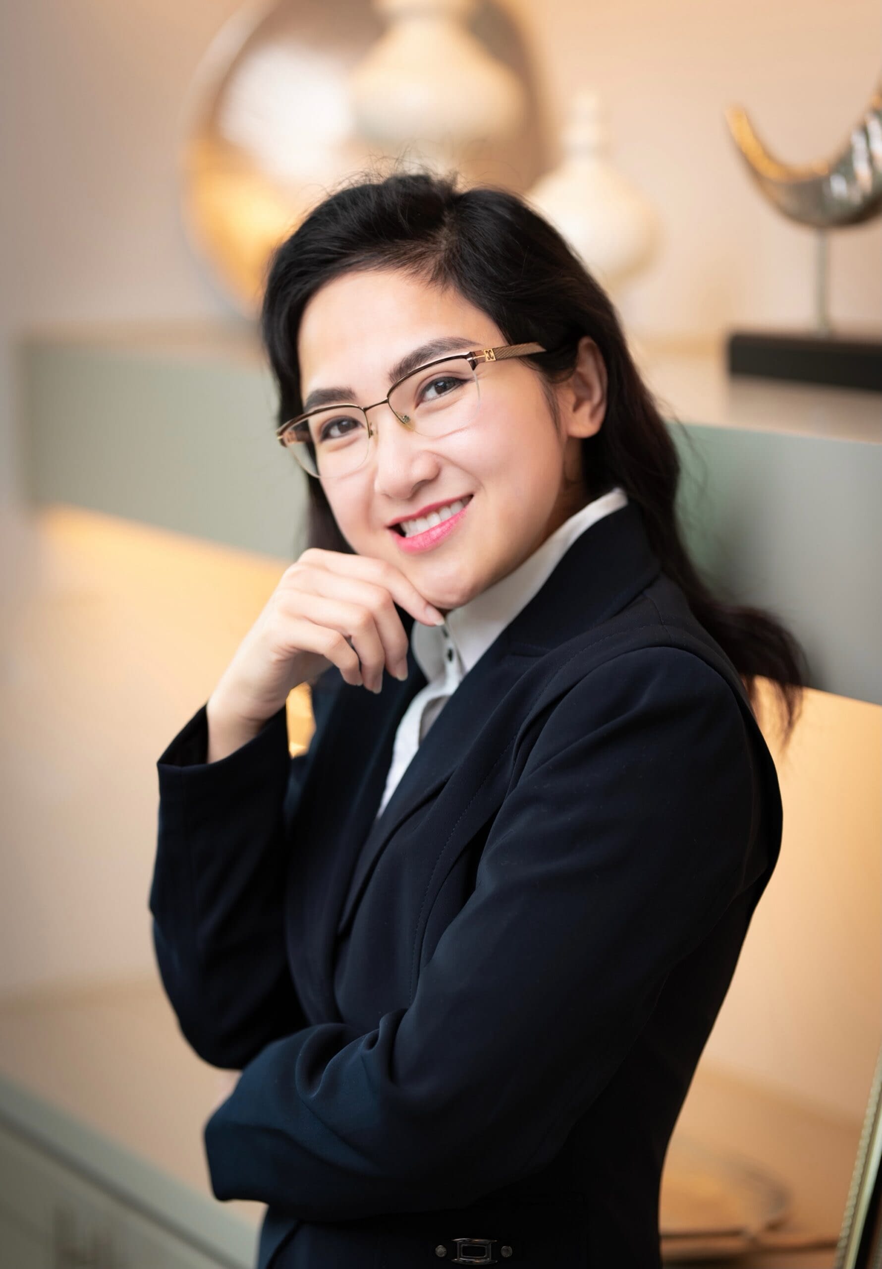 4-Headshot- (Anh Lan Pham)