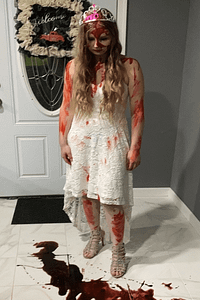 Ashly as Carrie