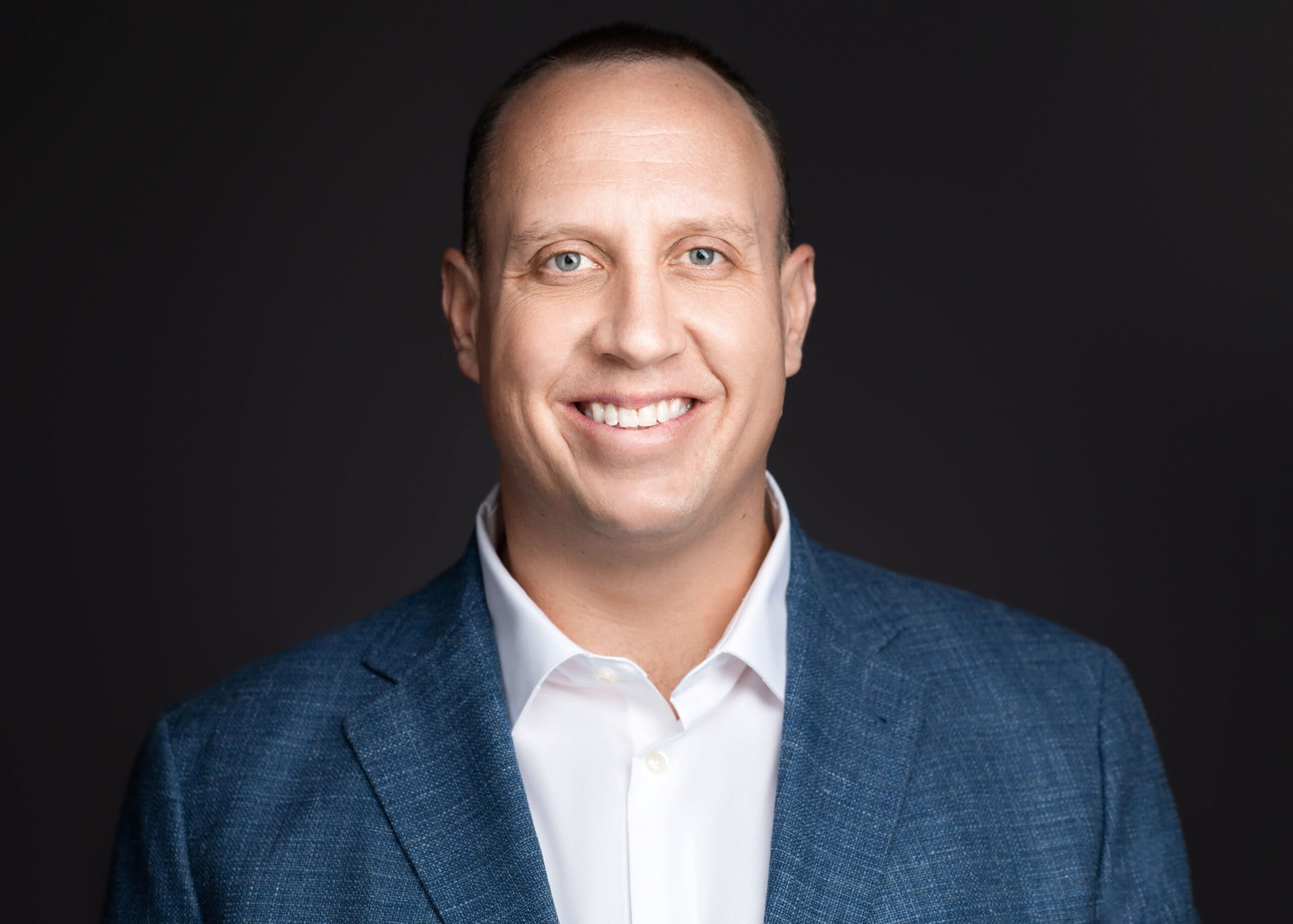 Dan McGowan Headshot (revised)