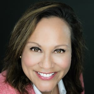 Sandy Dorsey Color headshot (1)