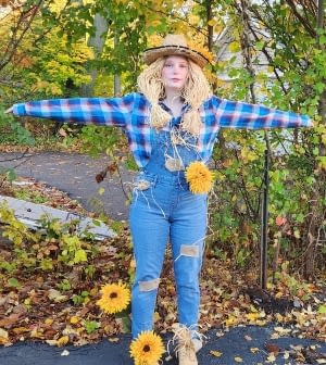 Laurel - Scarecrow