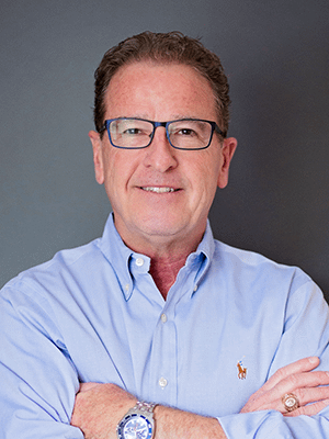 Headshot - Tom Dowd