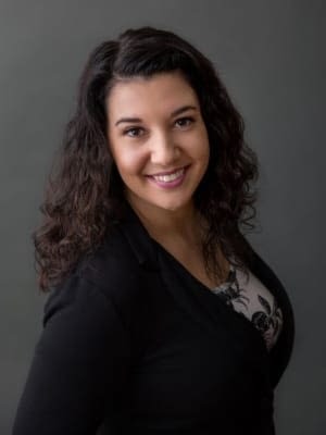 Ashlyn Fernandes Ashlyn Fernandes headshot