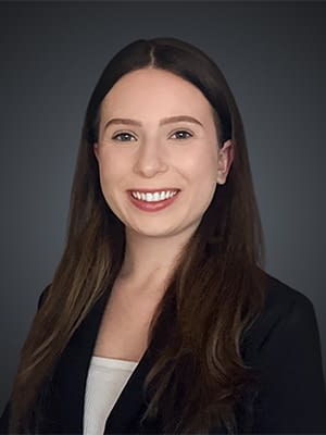 Emilly Duggins Headshot