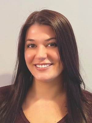 Amanda-Radziak Amanda Radziak Headshot