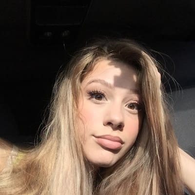 Zoe York