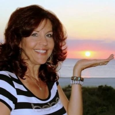 Gail Urban, Century 21 Coastal Alliance