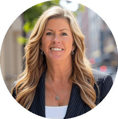 Kellie-Warner-headshot