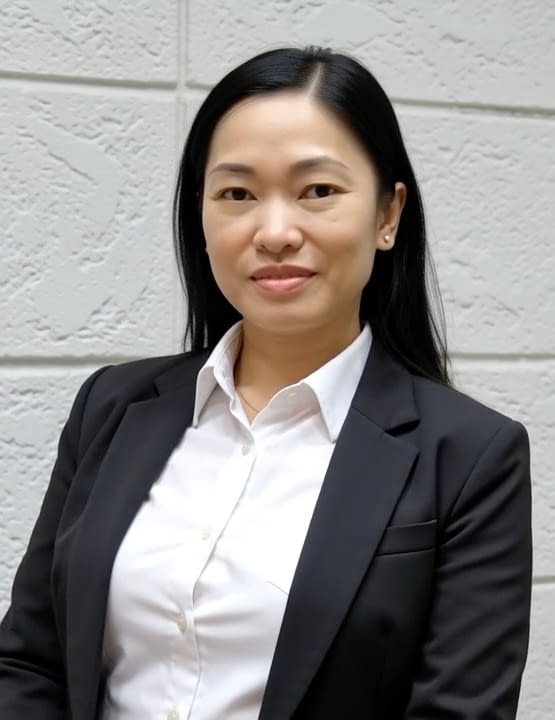 4 – Headshot – Michelle Luu 4 - Headshot - Michelle Luu