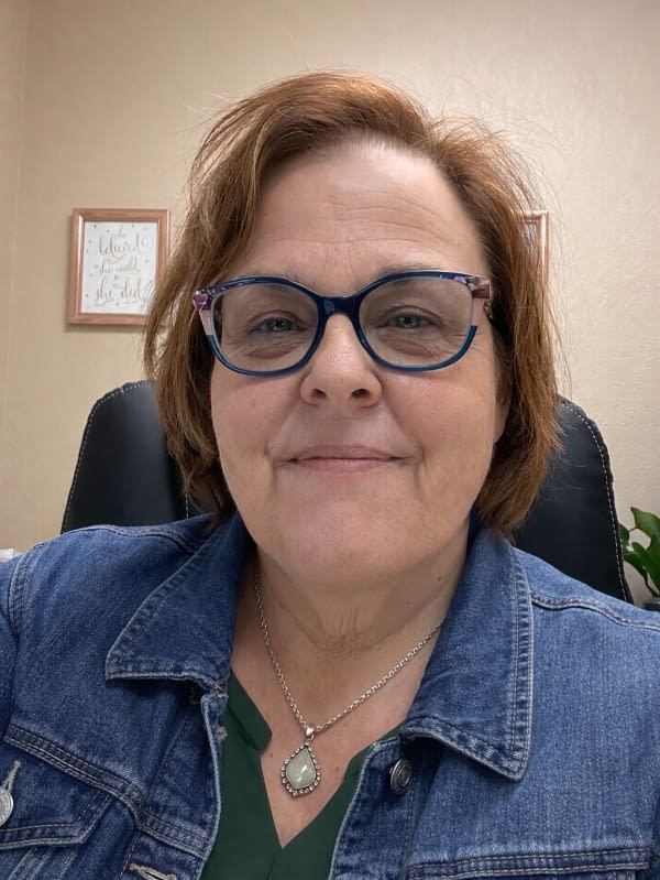 Dianna Garrett Employee Image