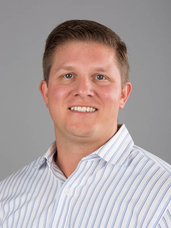 31b931c8-0d71-4822-b1ca-c8f93abb9a50-TICKET.attachments-Ray-Beaird-Web-0474-4ab1c4 (1)