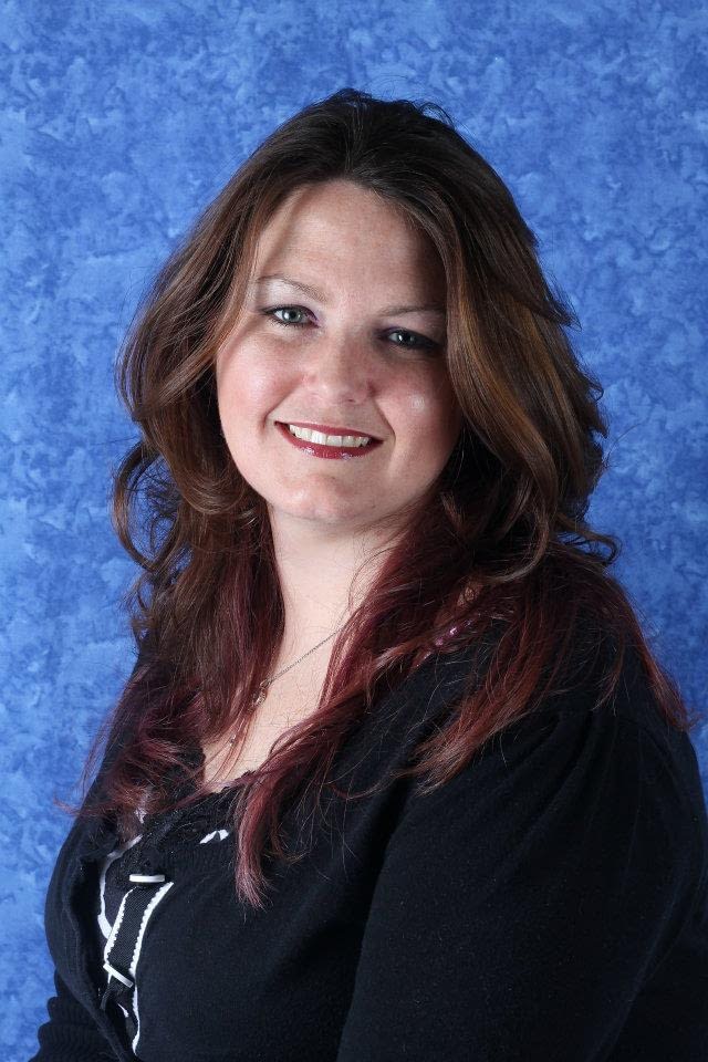 Jen Headshot