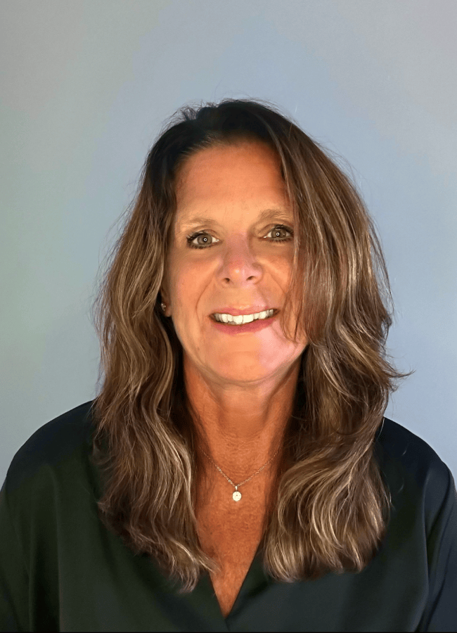 Jo-Lynne Bartholomew Headshot
