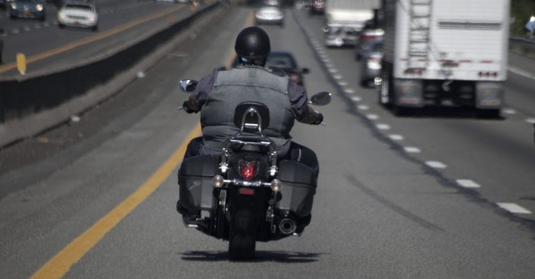 5 tips for defensive motorcycle riding