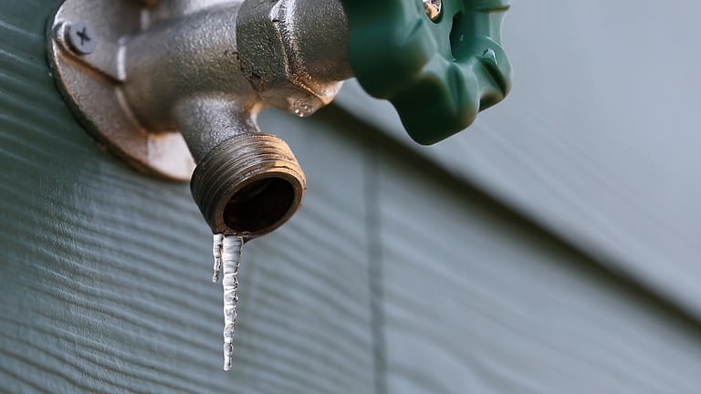 10 tips to help homeowners prevent frozen pipes