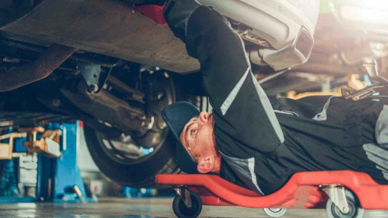 How Garage Insurance Can Protect Your Mechanic Business