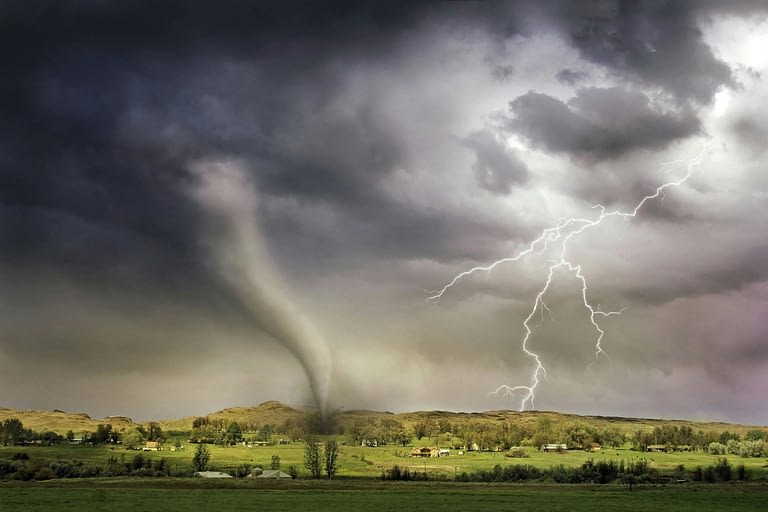 Comprehensive Home Insurance: Safeguarding Your Residence in Tornado-Prone Regions