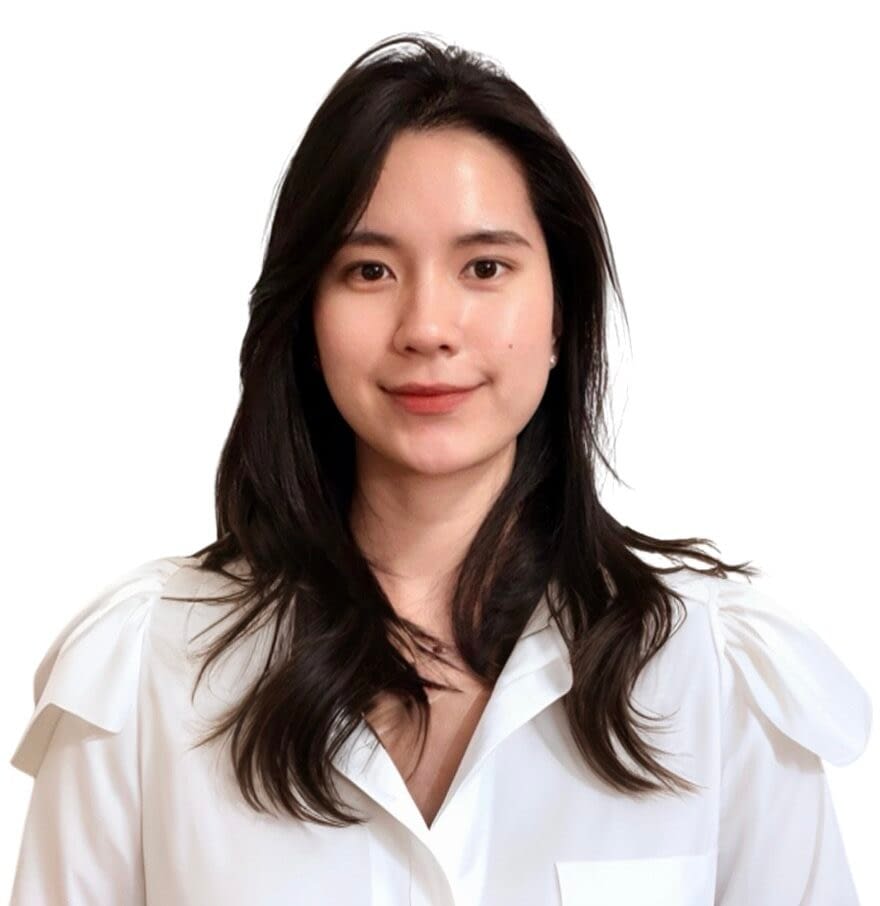 4- Headshot – Suri Ngo 4- Headshot - Suri Ngo